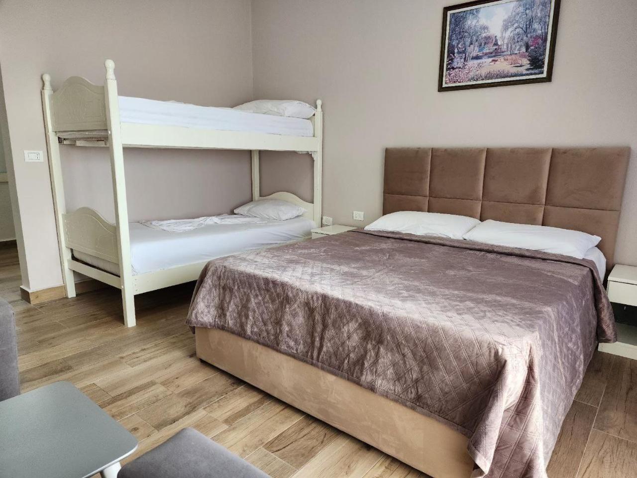 Hotel Maren Дуррес Номер фото