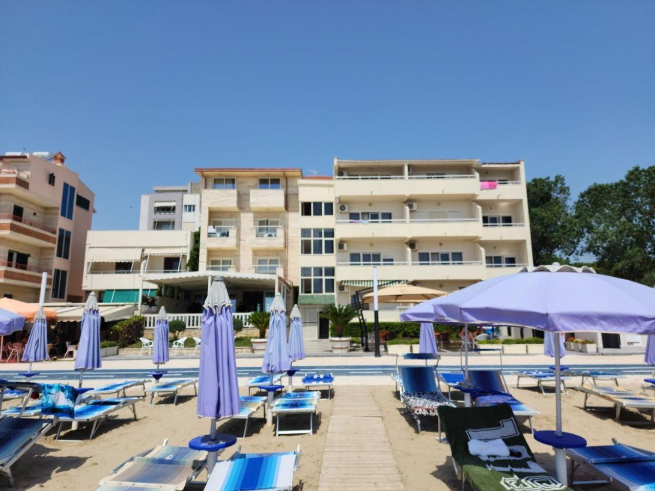 Hotel Maren Дуррес Екстер'єр фото