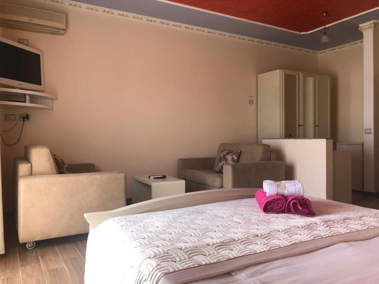Hotel Maren Дуррес Номер фото