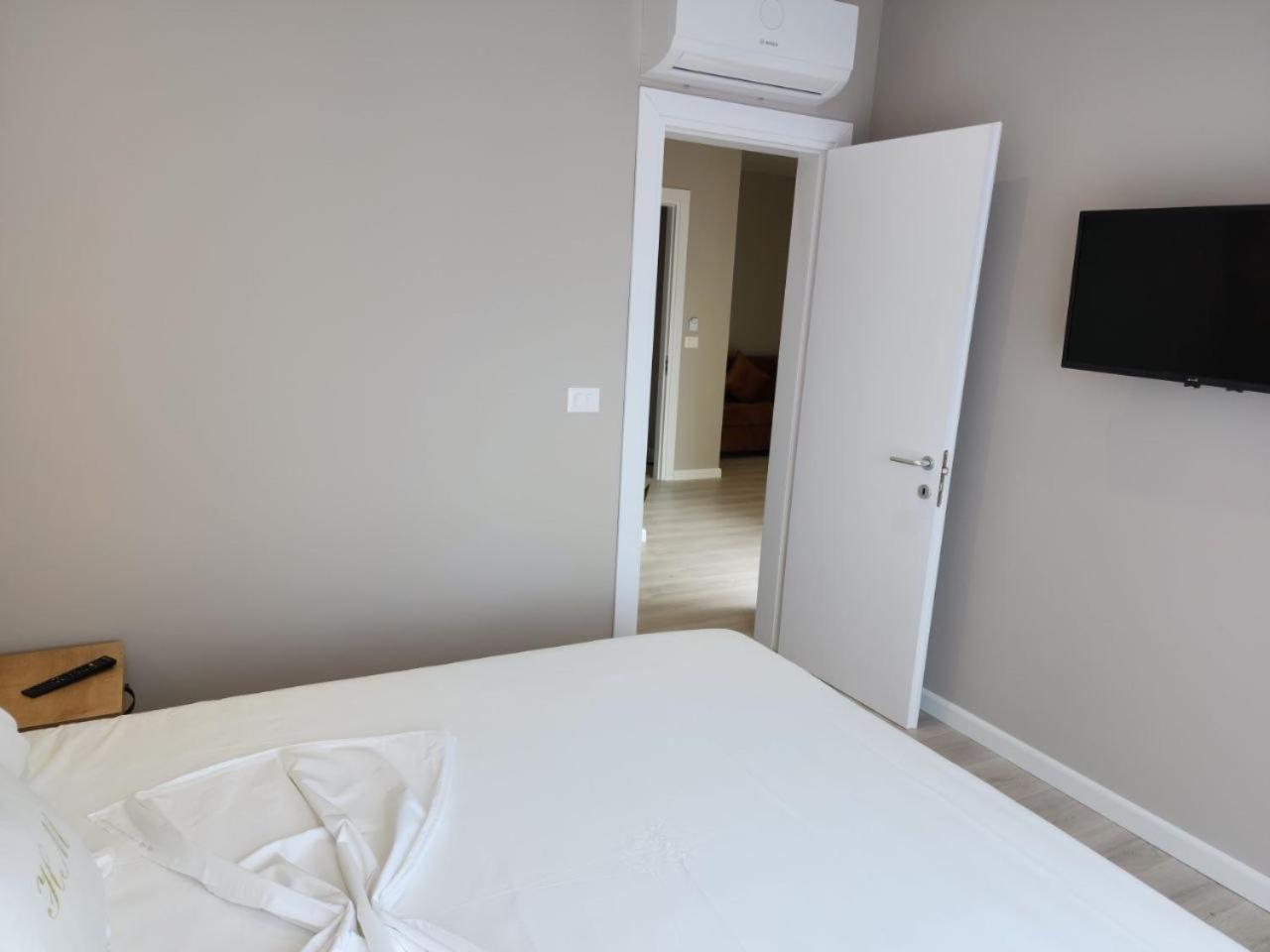 Hotel Maren Дуррес Номер фото